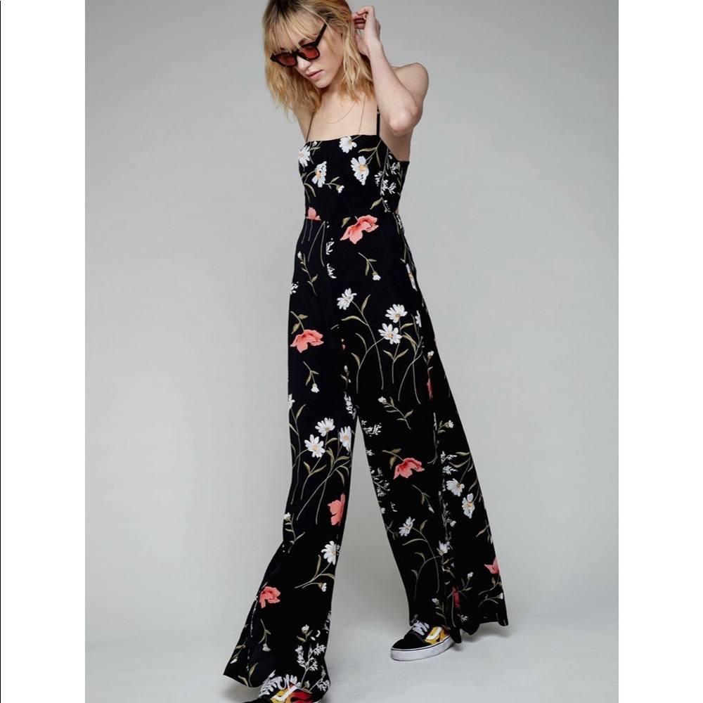 Flynn Skye Jennifer Jumpsuit in Tender Garden - Picture 5 of 5
